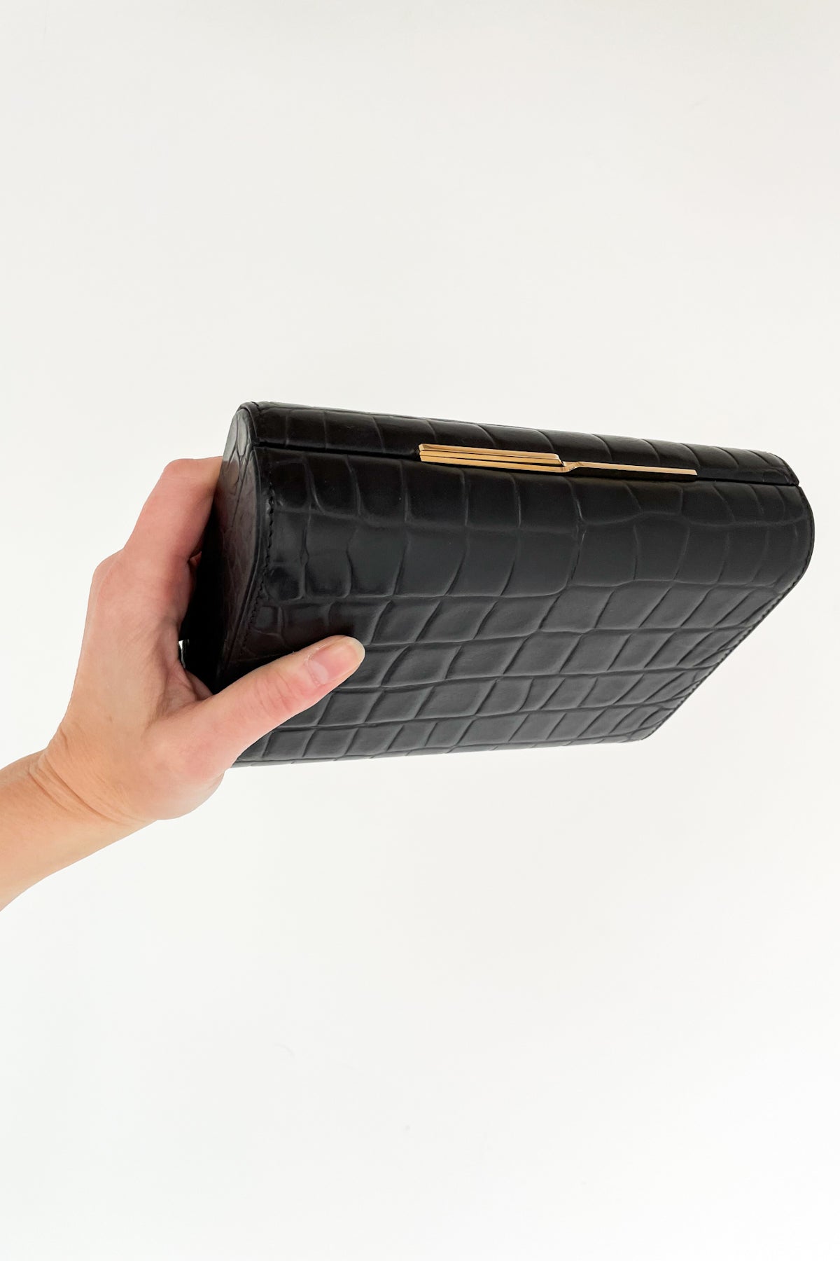 Bottega Veneta golden pouch clutch Archives - STYLE DU MONDE