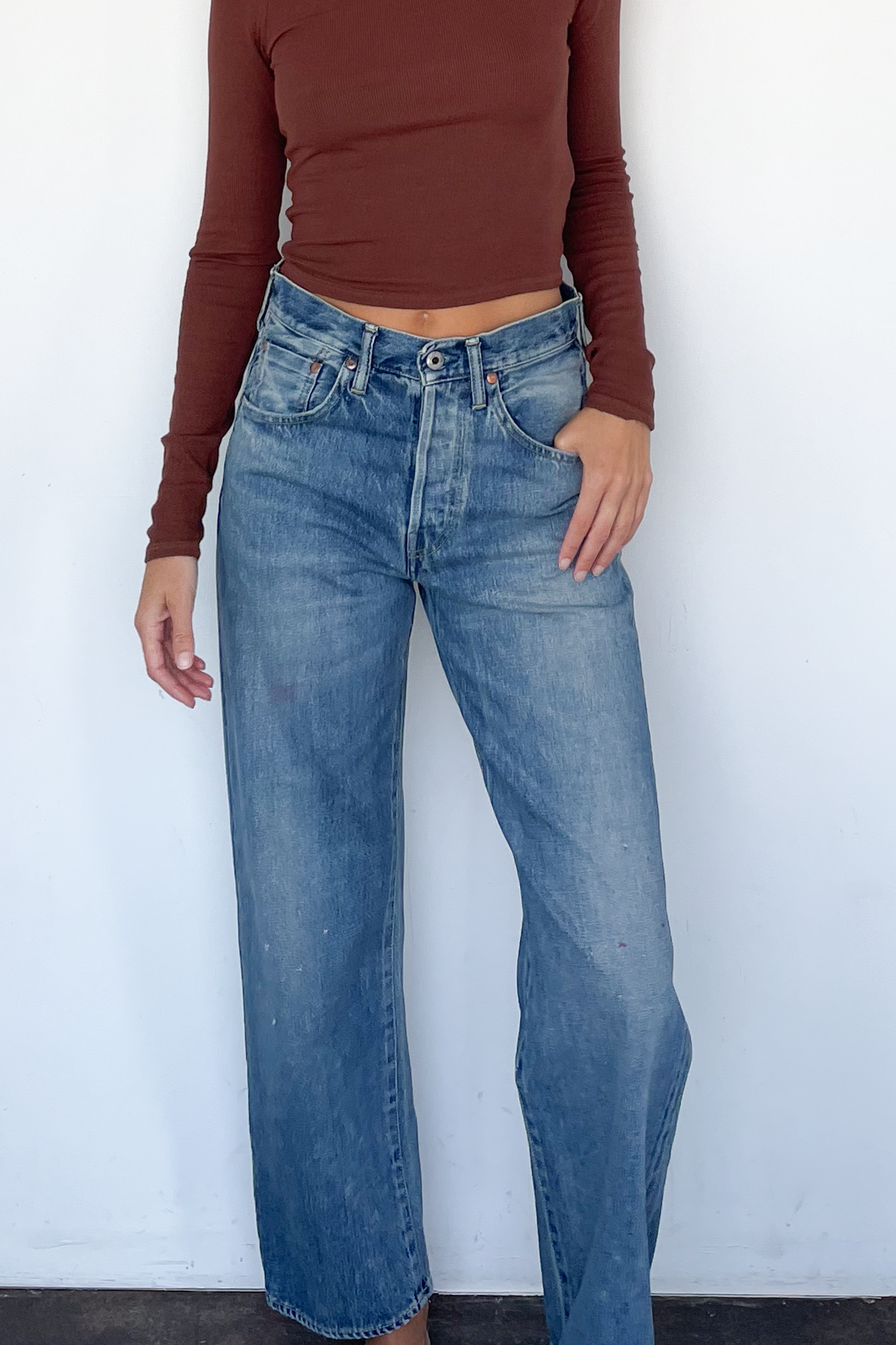 Cropped Straight Cut Jean