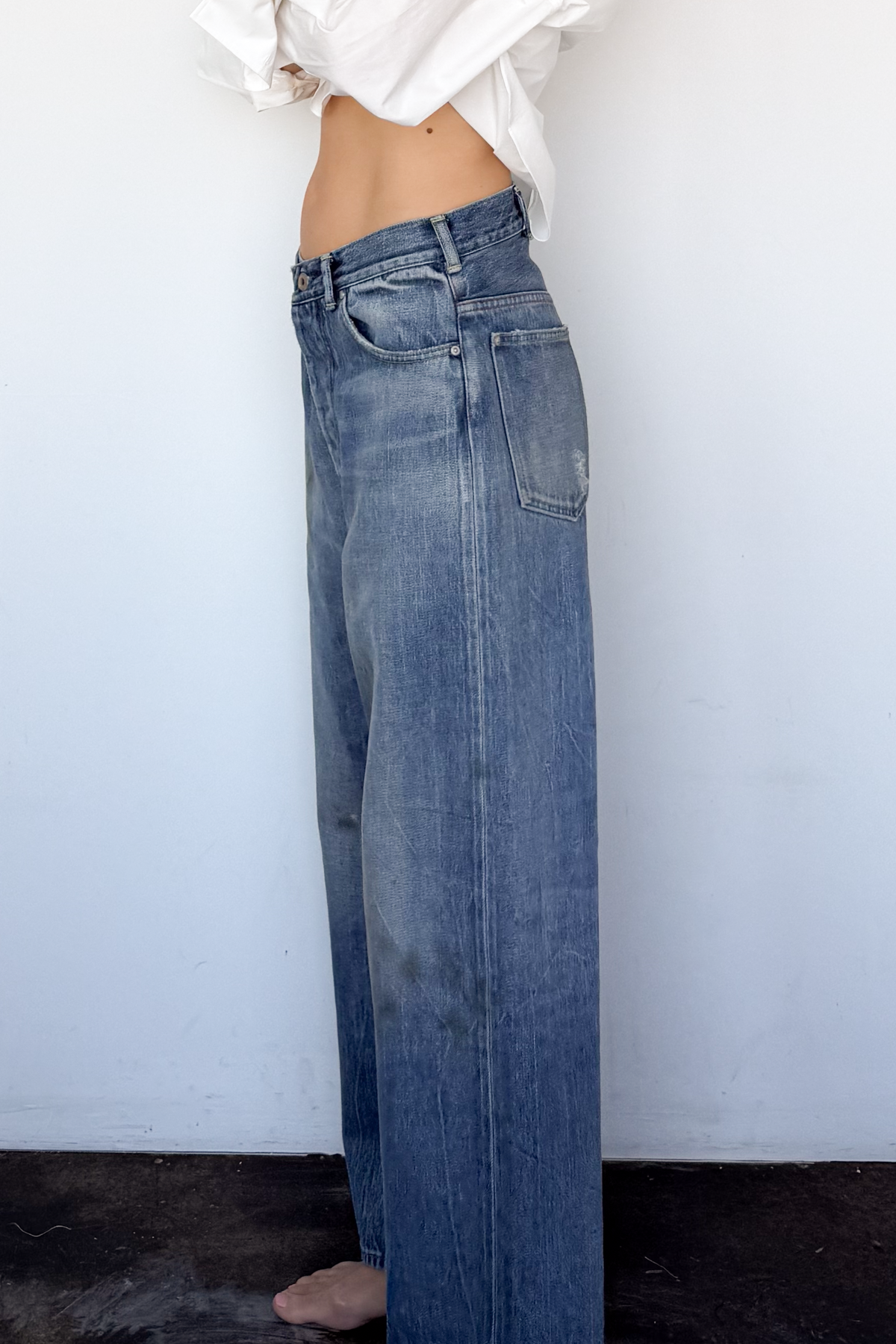 Deep Rise Baggy Cut Jean