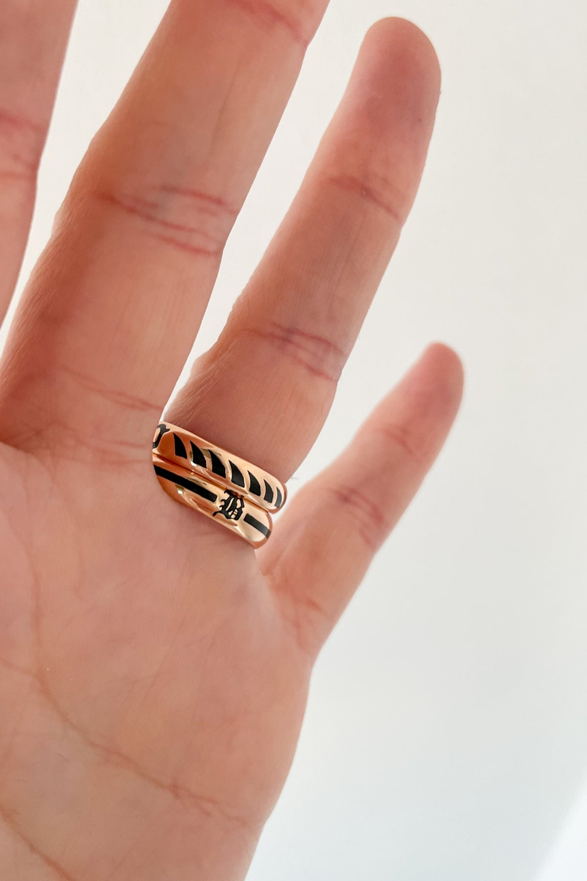 Enamel "B" Ring