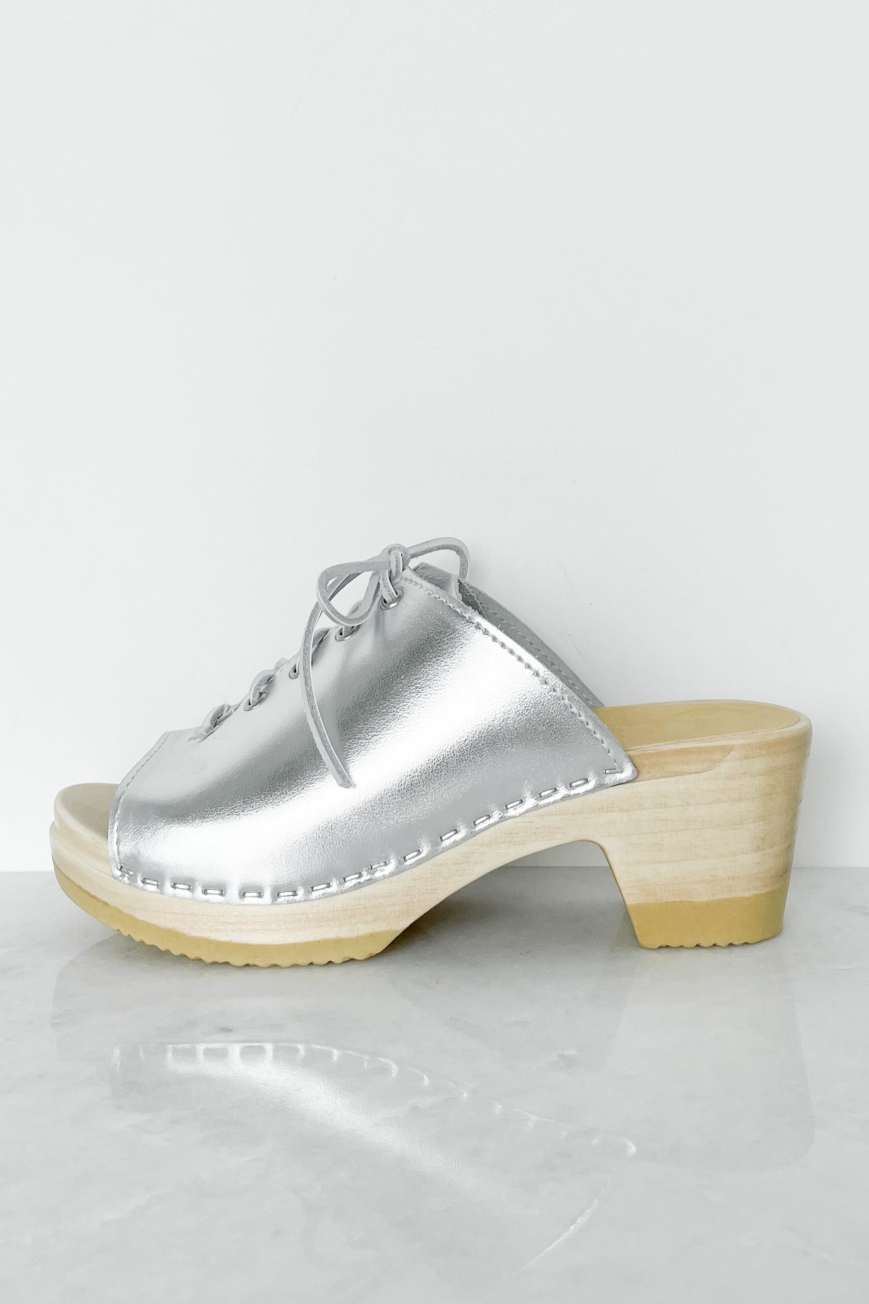 Simone Mid Heel Clog